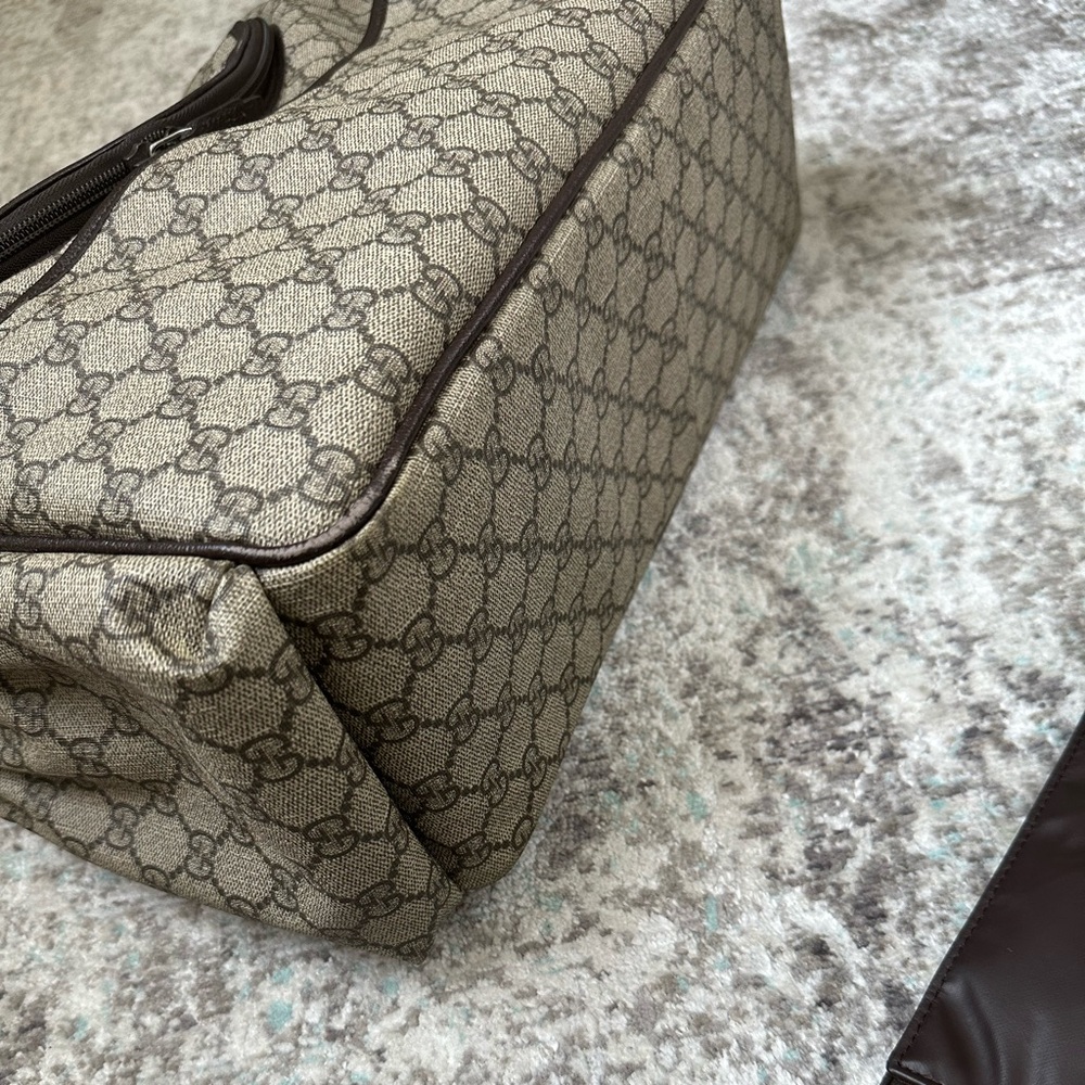 Gucci Brown GG Supreme Coated Canvas Diaper Bag (2019) - Picture 13 of 15